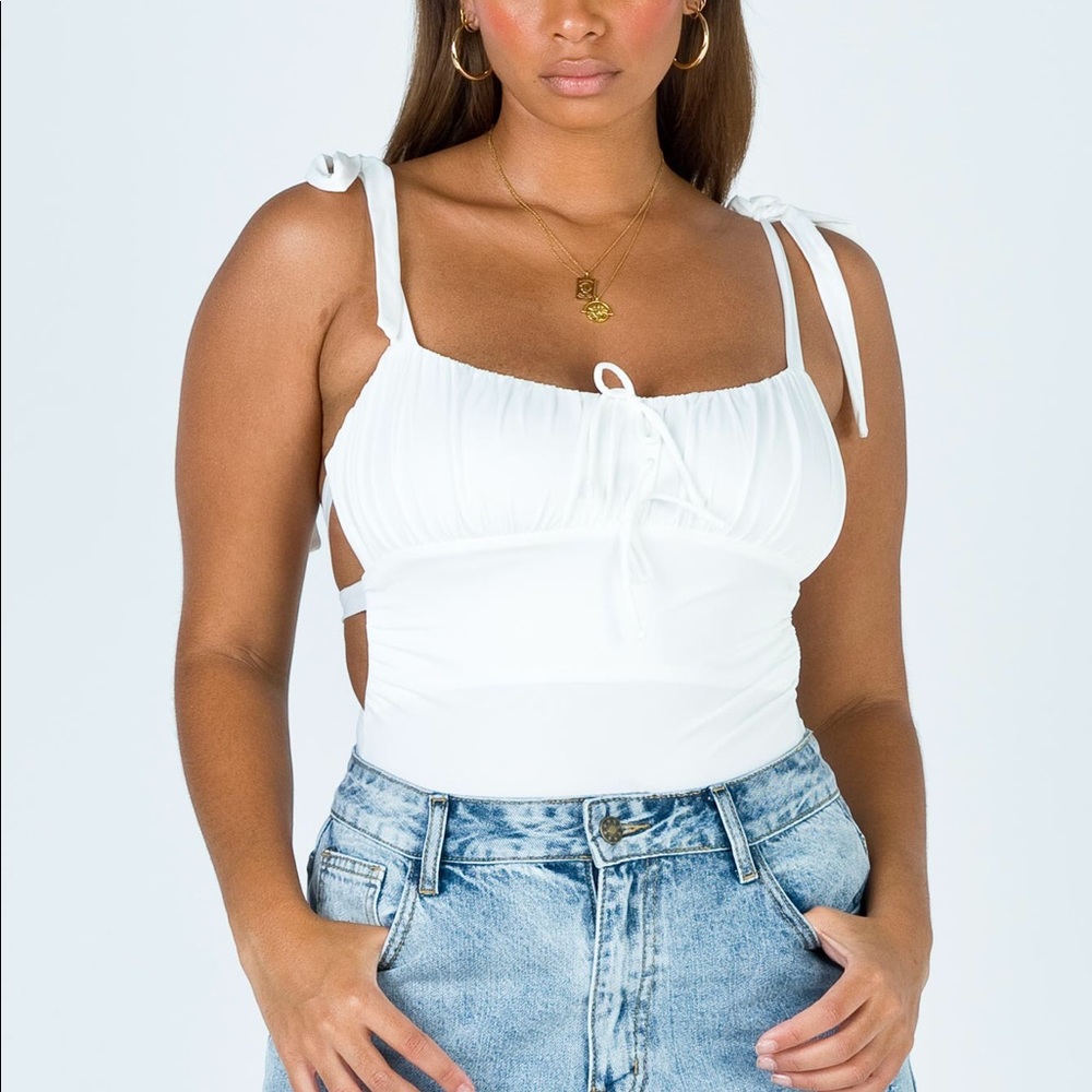 New size 4 Anna Lisa Bodysuit from Princess Polly